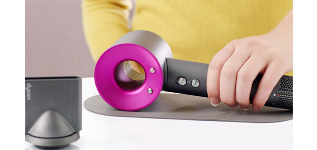 Video showing how to use your Dyson Supersonic™ hair dryer